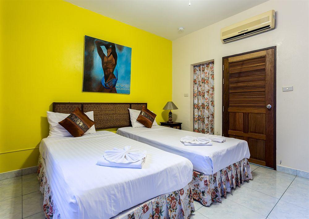 Eriksson Guesthouse Patong Buitenkant foto