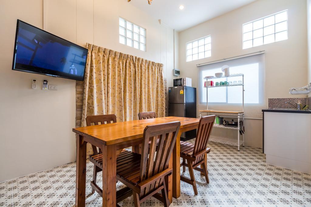 Eriksson Guesthouse Patong Kamer foto
