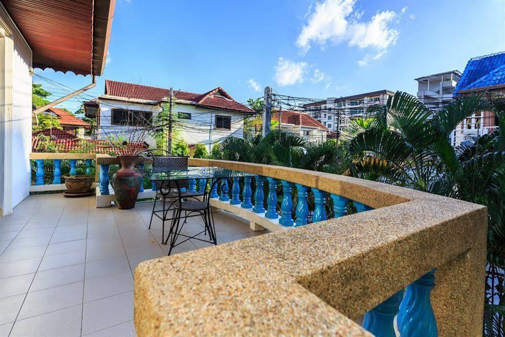 Eriksson Guesthouse Patong Buitenkant foto