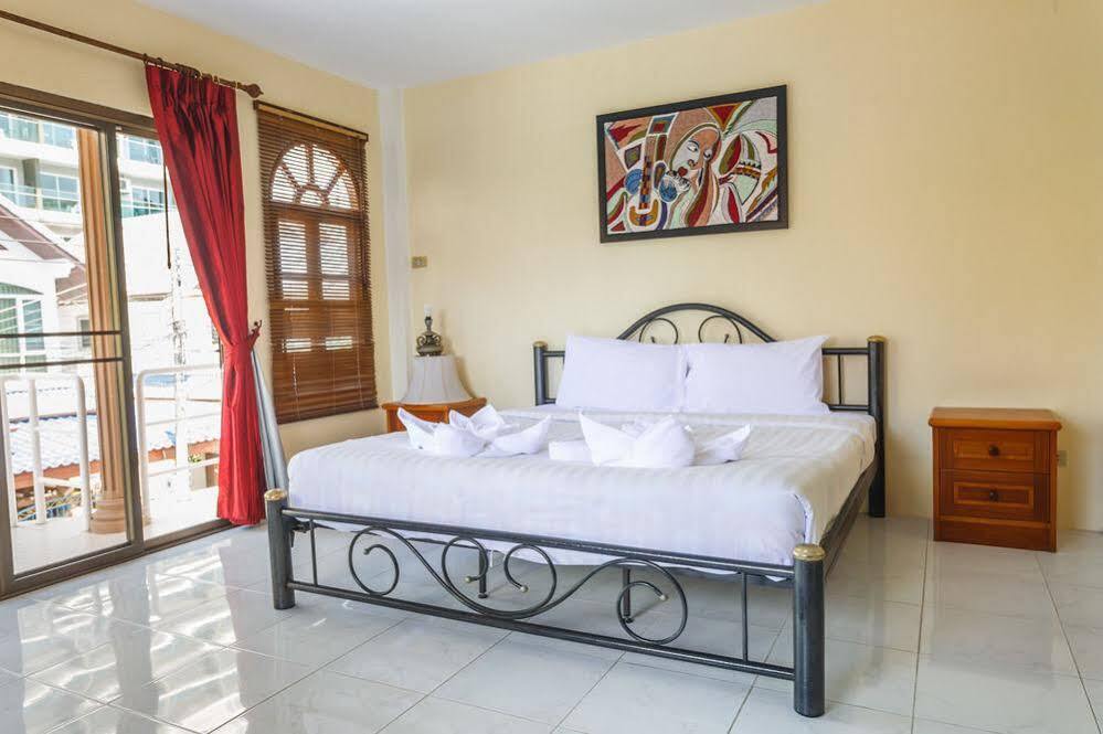 Eriksson Guesthouse Patong Buitenkant foto