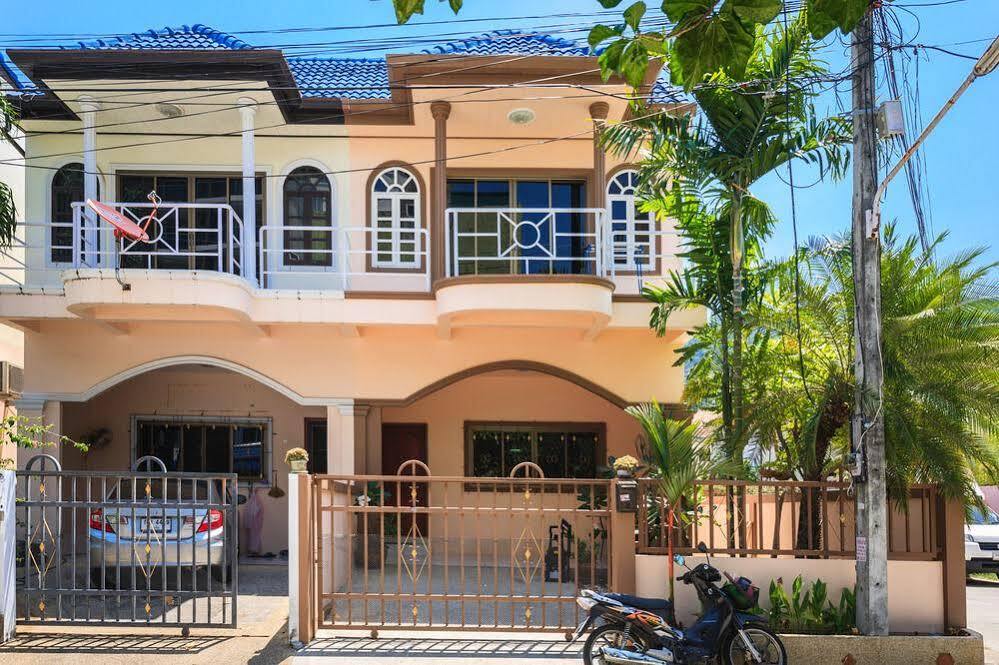Eriksson Guesthouse Patong Buitenkant foto